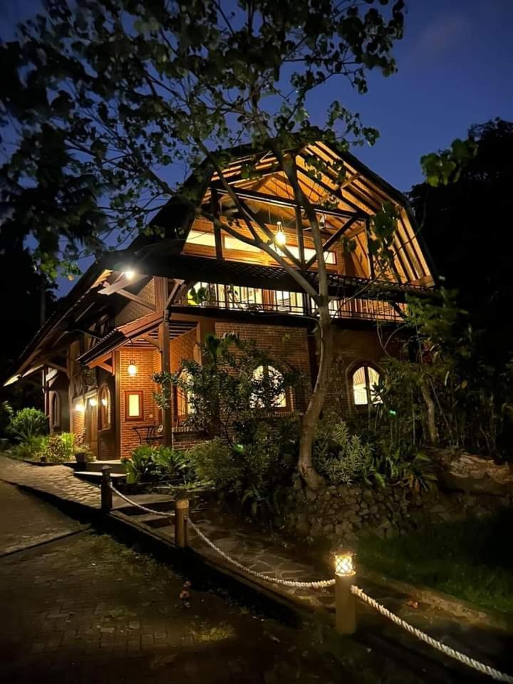 סנגיגי The Country House מראה חיצוני תמונה