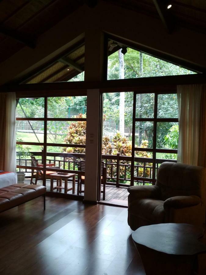 סנגיגי The Country House מראה חיצוני תמונה