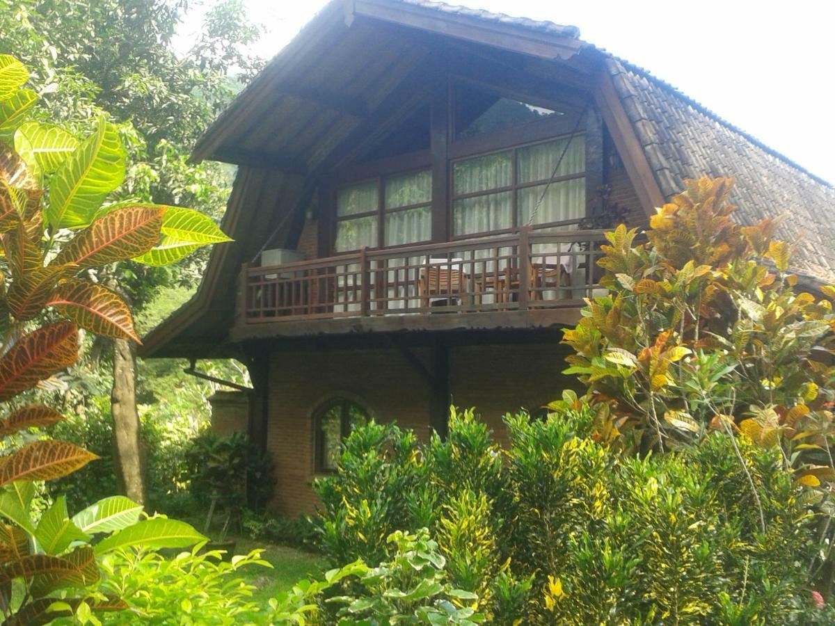 סנגיגי The Country House מראה חיצוני תמונה